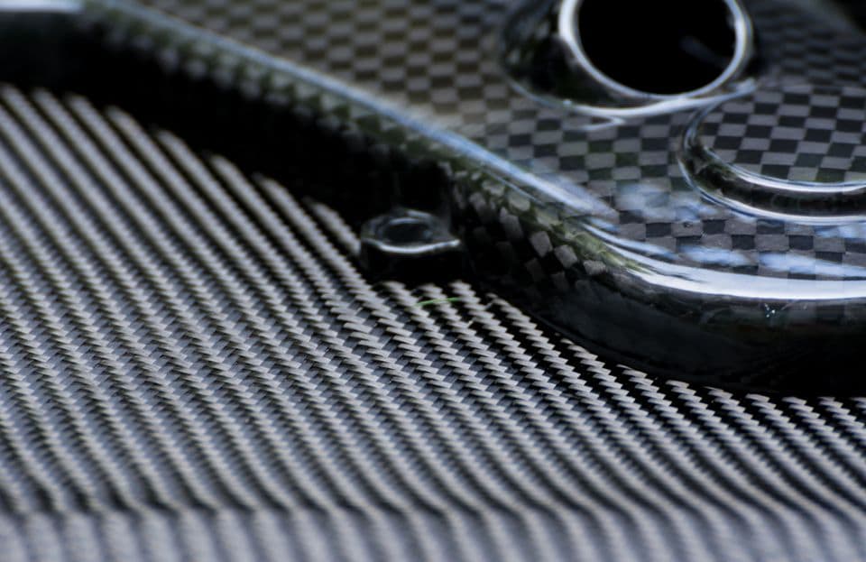 KyronTEX®、軽量な部品設計を可能にする熱可塑性樹脂複合材