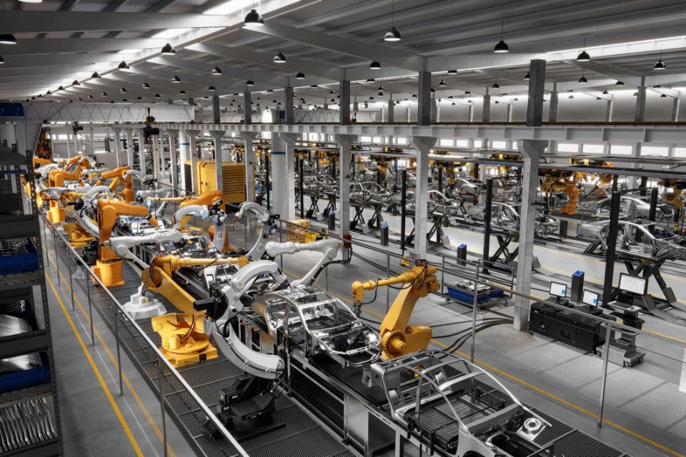 Automotive belt conveyor lining